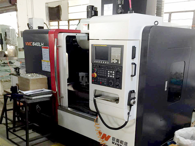 Automatic spray gun production equipment